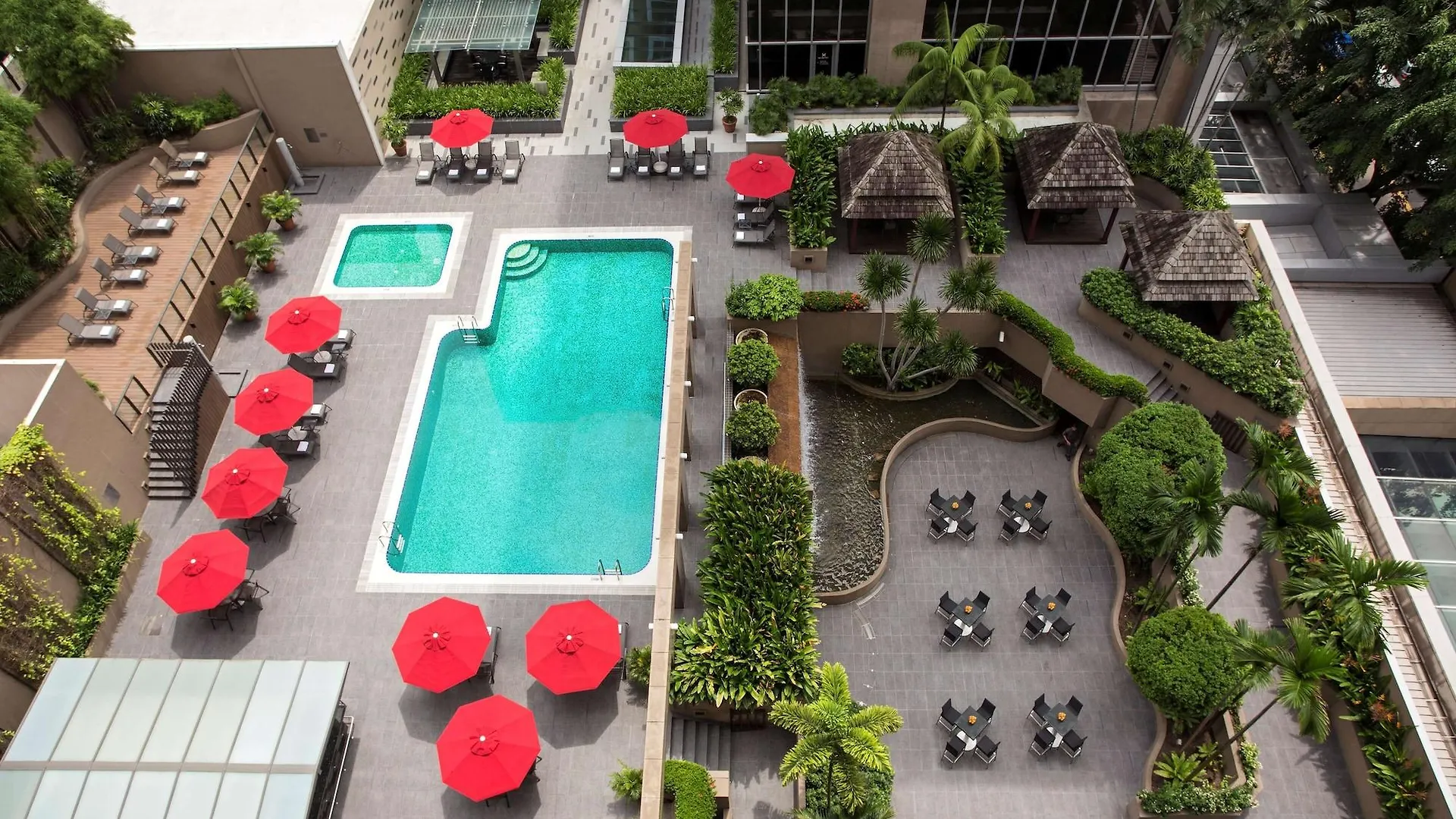 Carlton Hotel Singapore 5*,